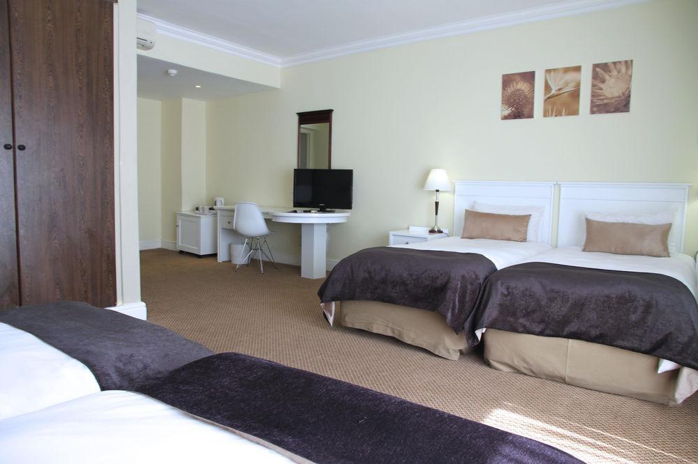 Hotel Hollow On The Square Cape Town